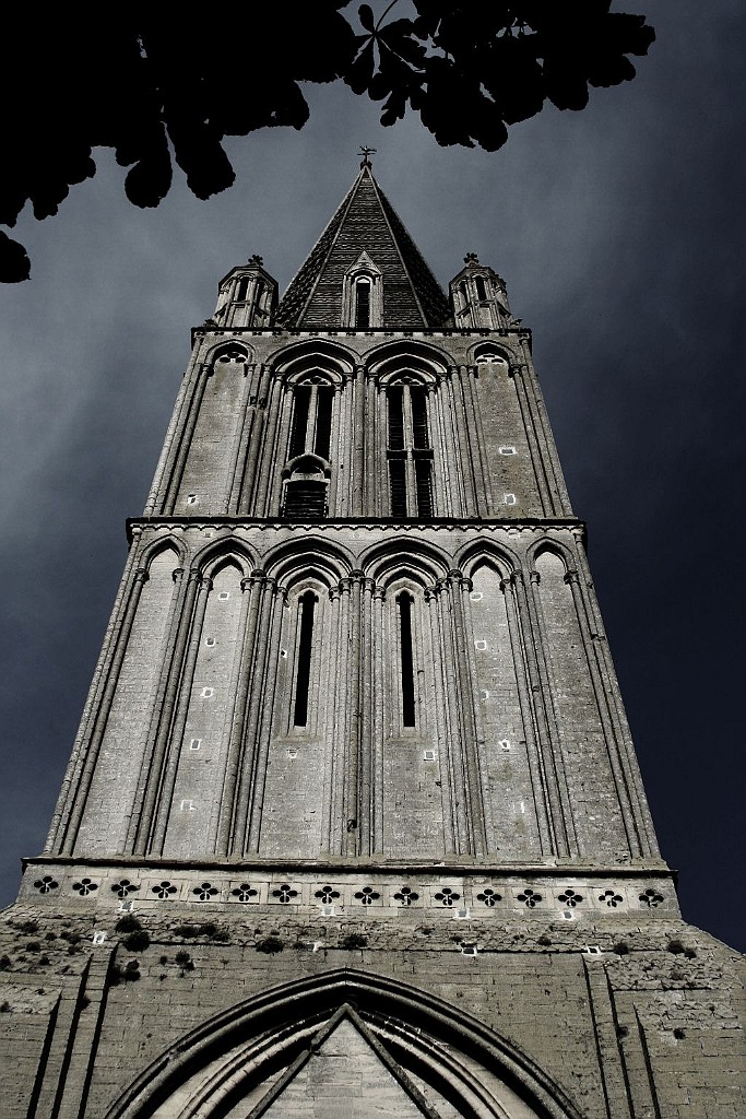 Kirchenturm, Normandie, Frankreich.jpg